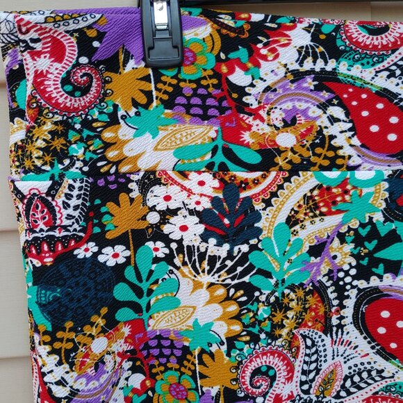 LuLaRoe Cassie Multicolor Paisley Print Pencil Skirt Stretch Purple Red - Picture 4 of 7